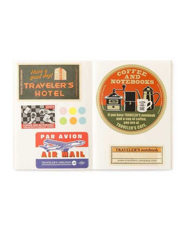 Libreta Para Pegatinas TN Passport 017 | Traveler's Company