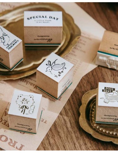 Bear's Greetings Wood Stamp | wwiinngg