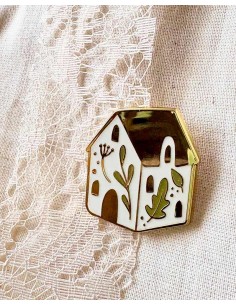 Enamel Pin House | Nikki Dotti