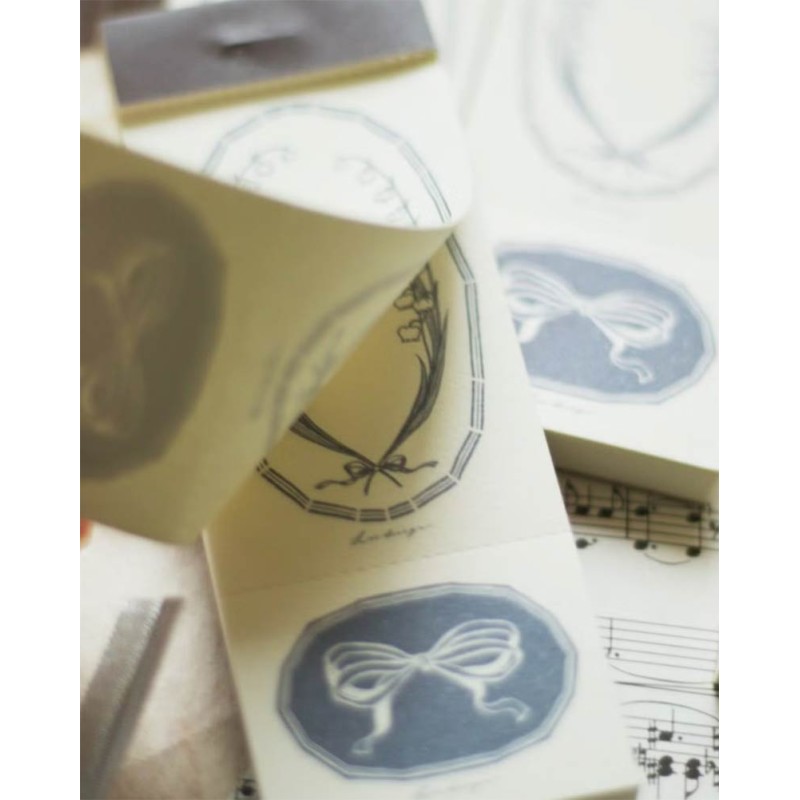 Bloc de notas Collecting Lily of the Valley | Loi Design