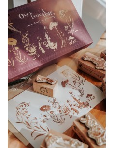 Set de Sellos de madera Once upon a time, in a land far far away (8 piezas) | Meow Illustration